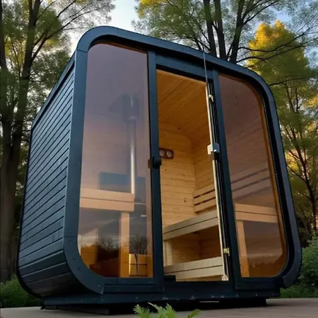 Tiny Bohemian At Balaton * Kisapati